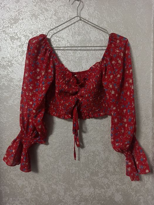 Шифонова вкорочена блуза/топ в квітковий принт
