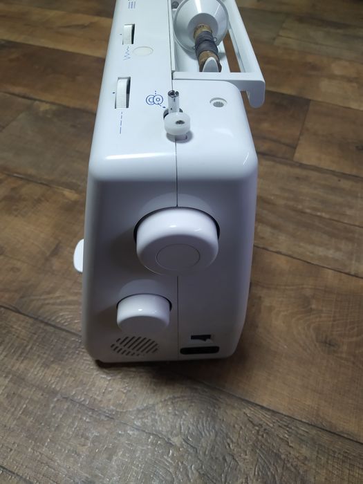 Швейная машина MINERVA M832B