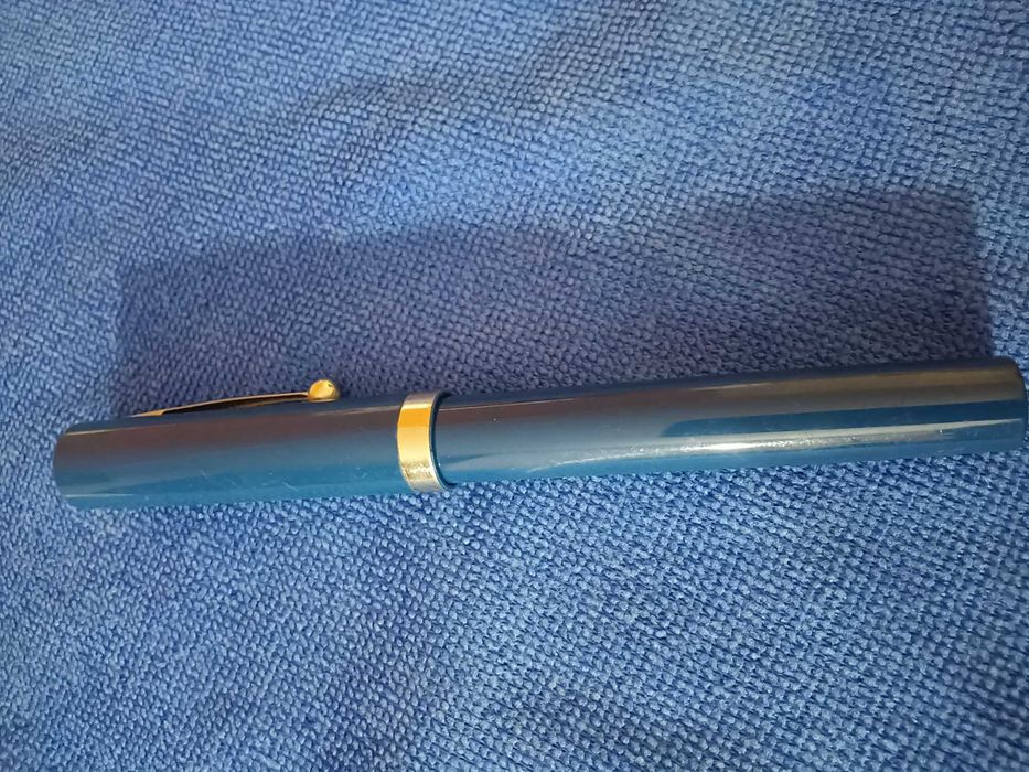 Caneta Sheaffer No Nonsense de aparo azul