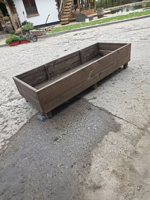 Bardzo duża donica