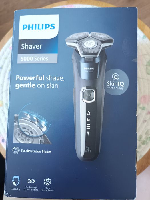 Продам бритву Philips 5000 series