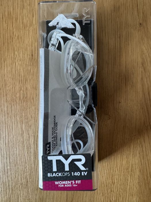 Nowe Okularki pływackie TYR Blackops (woman)