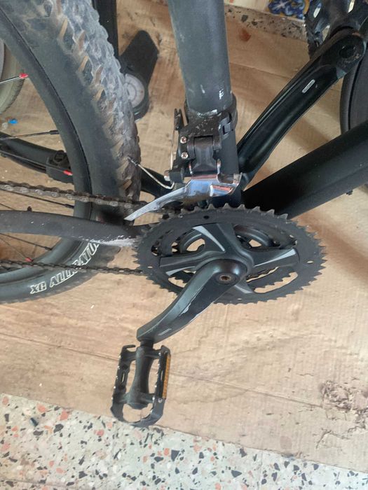 Bicicleta BTT com roda 27,5 com suporte de malas traseiro