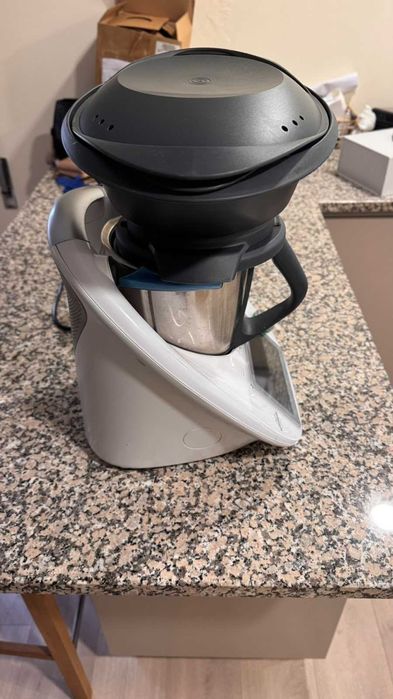 Robô de Cozinha Bimby TM6 com fatura e na garantia.