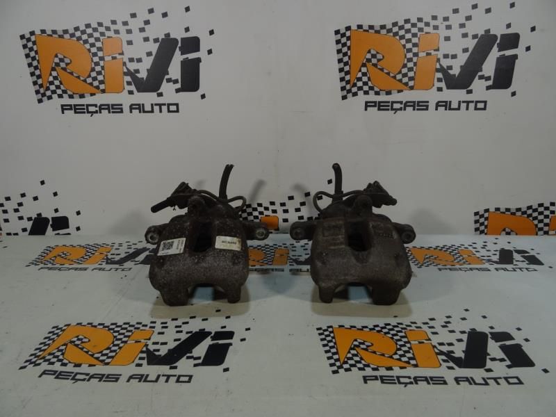 Pinça travão / maxila de travão frente direita VOLKSWAGEN Passat Varia