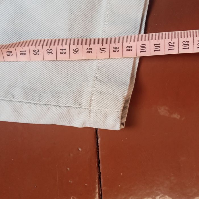 Męskie spodnie marki Tommy Hilfiger
