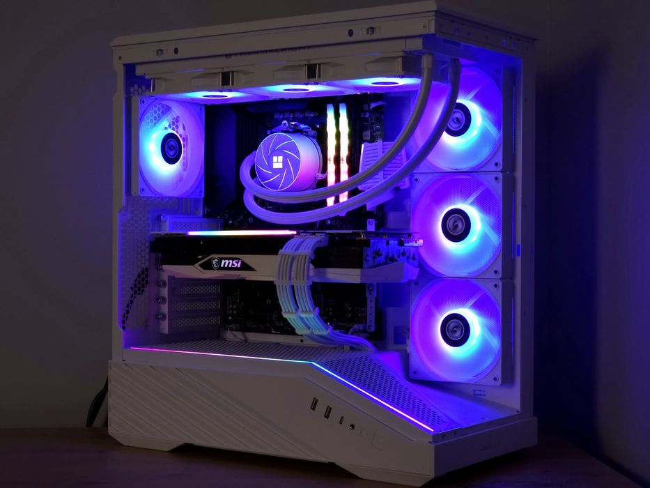 Komputer gamingowy RTX 3070 TI Ryzen 5 32GB 1TB Argb