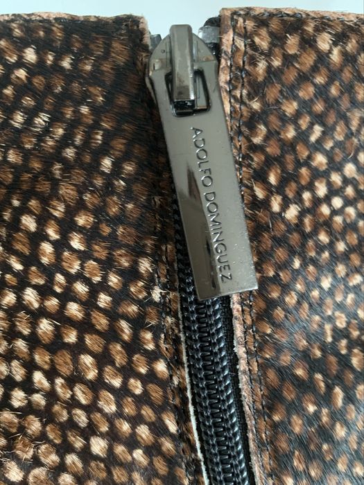 Botins em pelo com salto