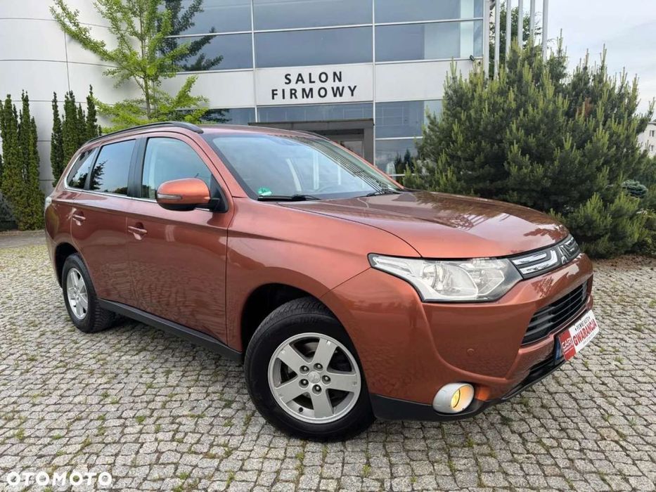 Mitsubishi Outlander Mitsubishi Outlander 2.0 Invite + 2WD
