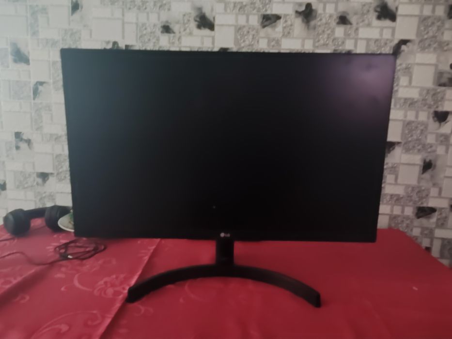 Монітор марки LG