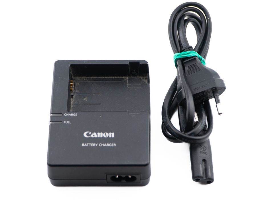 Lustrzanka Canon EOS 650D z ładowarką - przebieg 143001 zdjęć