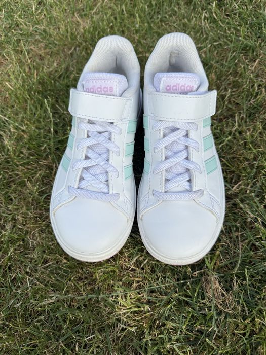 Кросівки adidas 30 розмір