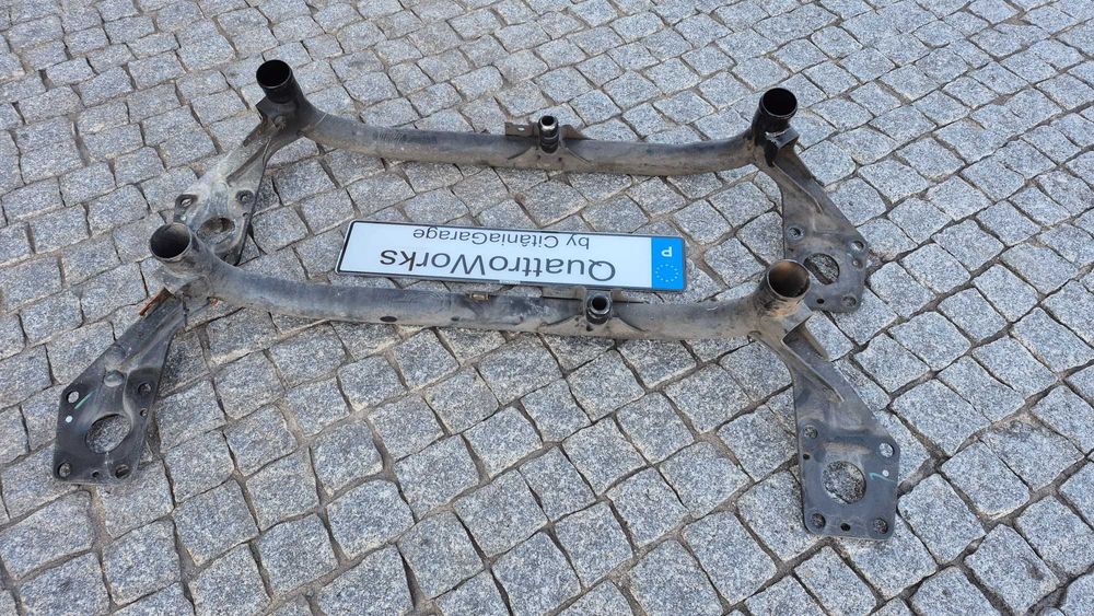 AUDI A4 B5 (8D) - Tubo Metálico Intercooler/ Apoio Motor Frente Fibra.