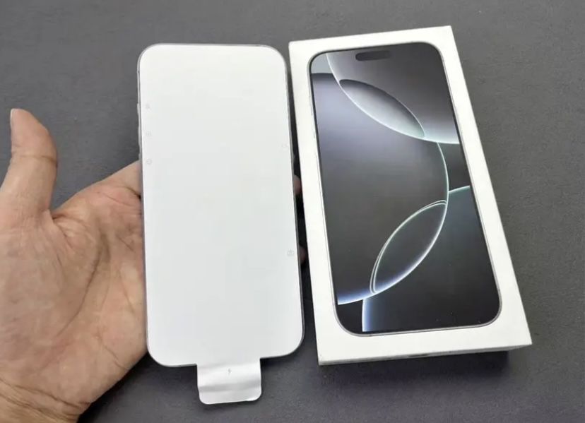 Продам iphone 16 pro max 512gb