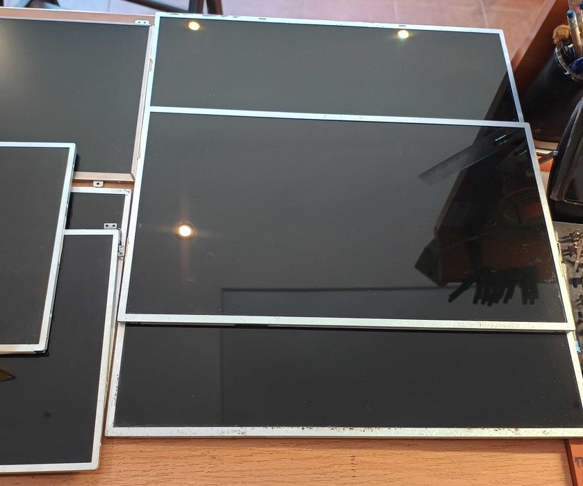 Martyce do laptopa 15,6" lub 17,3 stary model nie slim