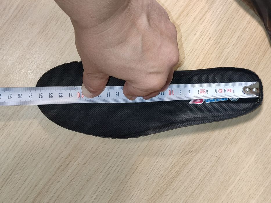 Легкі кросівки  на хлопчика, розмір 38