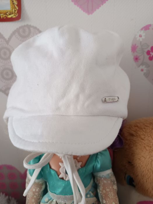 Biała czapeczka na podszewce Maja rozmiar 46cm