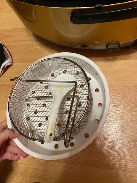 Мультиварка нова