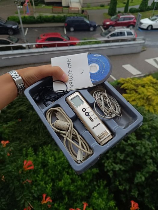Цифровий диктофон Samsung BR-1640