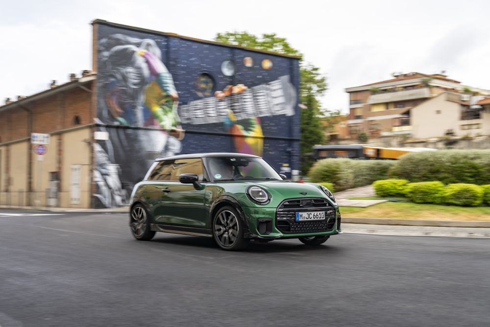 MINI 3 Portas Cooper E Essential