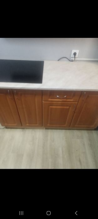 Продам качественную кухню.