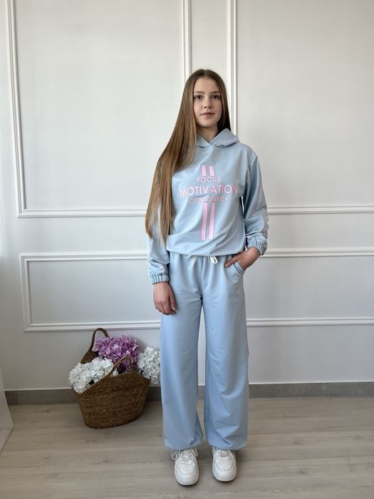 Костюм спортивний для дівчинки весна 134,140,146,152,158,164