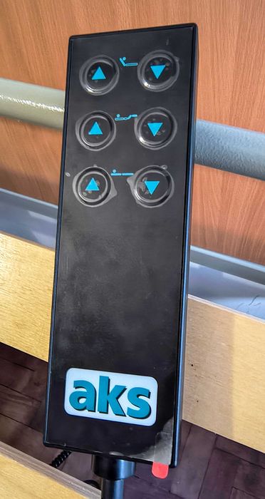 Cama Articulada Tripartida em Madeira