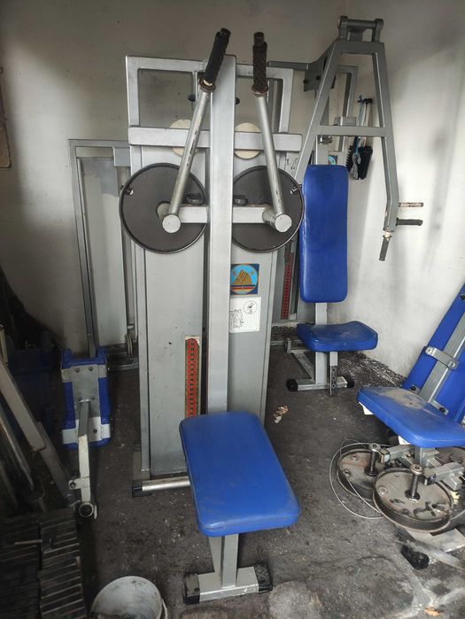 Mięśnie naramienne klatka OLYMP OLIMP sciąganie raczek w dół Atlas