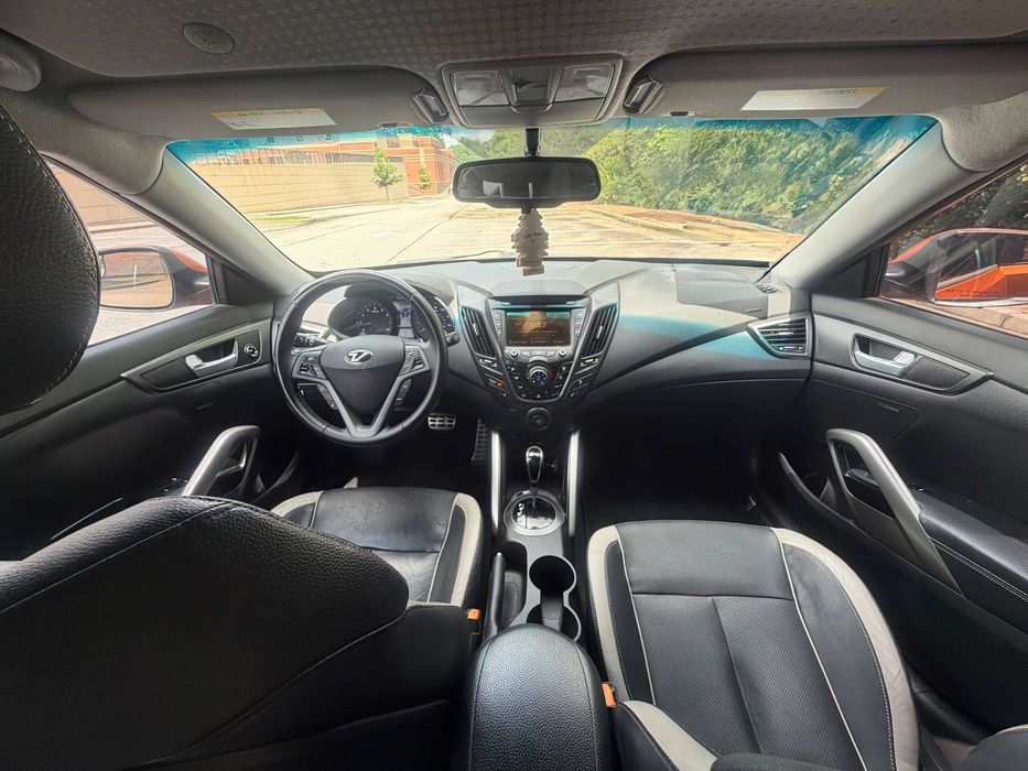 Hyundai Veloster Turbo      2015