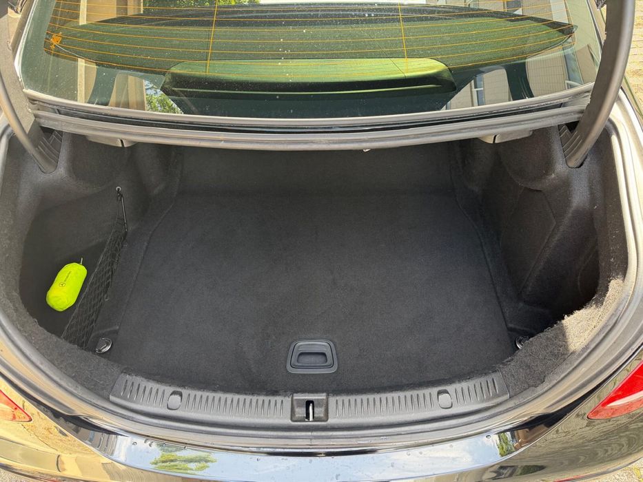 Mercedes-Benz E220D Avantgarde