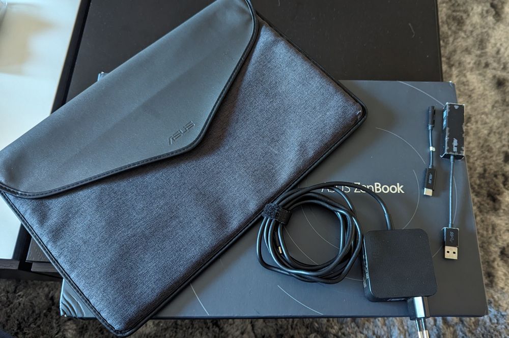 Portátil ASUS Zenbook 14 UX425EA (14'', 1TB SSD e 16GB RAM)