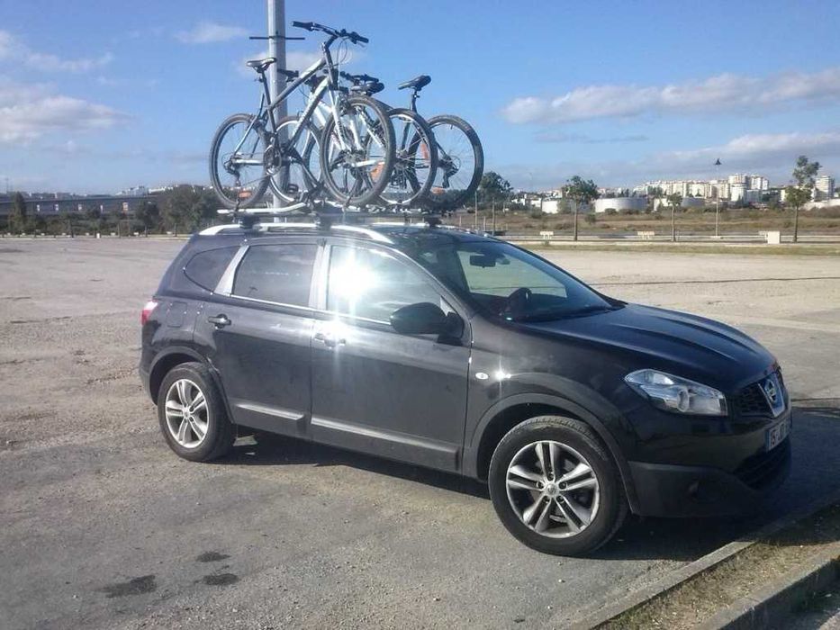 Barras de tejadilho Thule + suportes de bicicleta Nissan Qashqai 2014