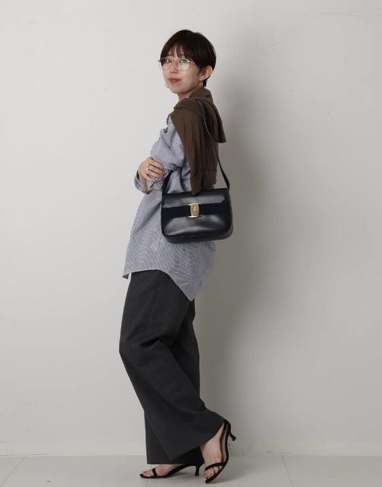 Вінтажна сумка з натуральної шкіри salvatore ferragamo vara, оригінал