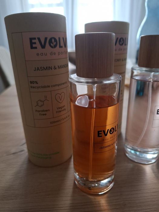 2 sztuki perfum evolve, różne zapachy