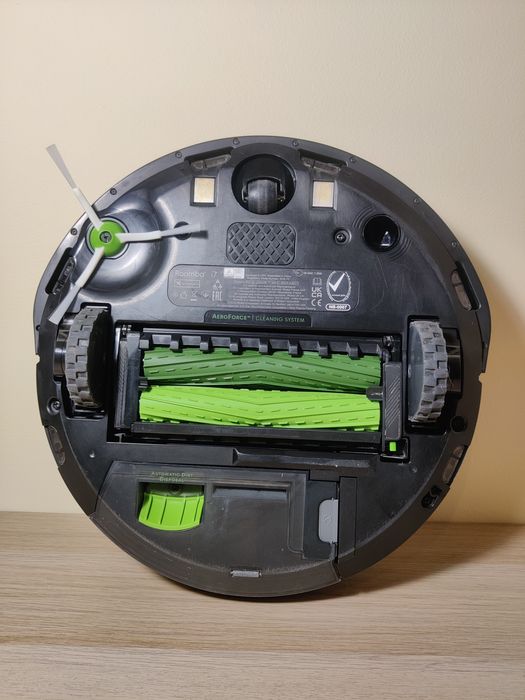 iRobot Roomba i7 Plus