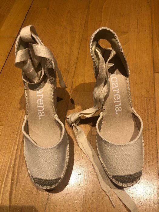 Sandálias tecido e corda