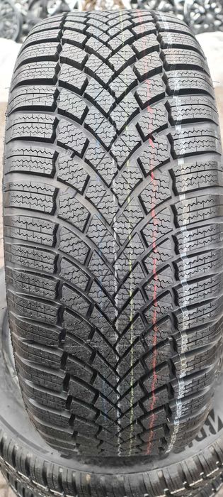 Opony zimowe Bridgestone Blizzak Lm005 235/55/19 z 2022 r. nowe