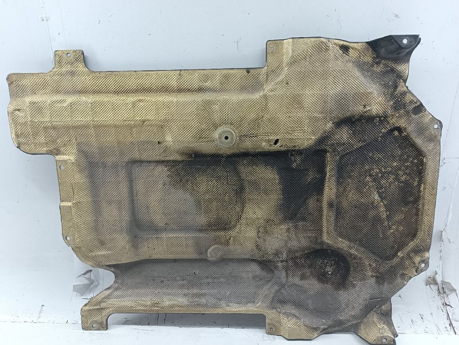 Proteção inferior de carroçaria - MERCEDES-BENZ C-CLASS (W204) | 07 - 15