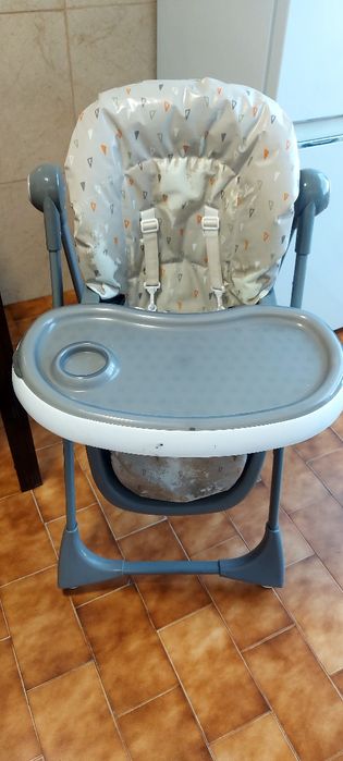 Cadeira de refeição