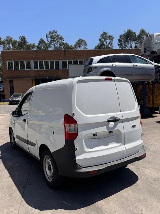 Para peças FORD Transit Courier I