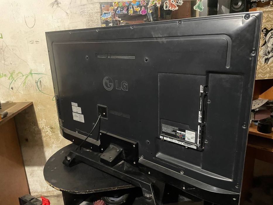 Продам телефизор LG 55lm