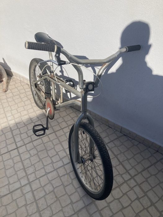 Bicicleta BMX GT