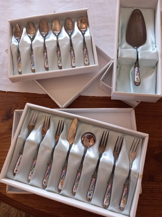 (15) Talheres Grosvenor "Season Flowers"