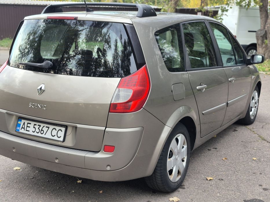 Продам Renault Grand Scenic