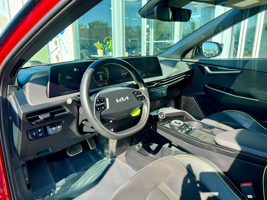 Kia EV6      2023