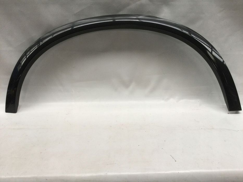 volvo xc90 2014 tył strona prawa listwa błotnika tylnego