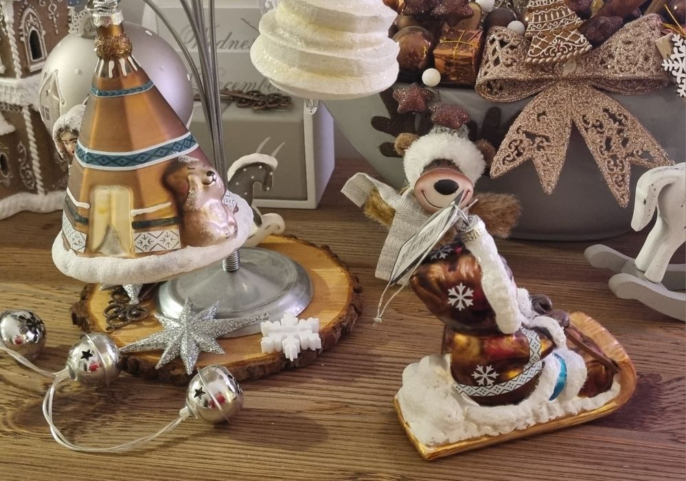 Bombka Pani Eskimos, szklana. Ręcznie malowana