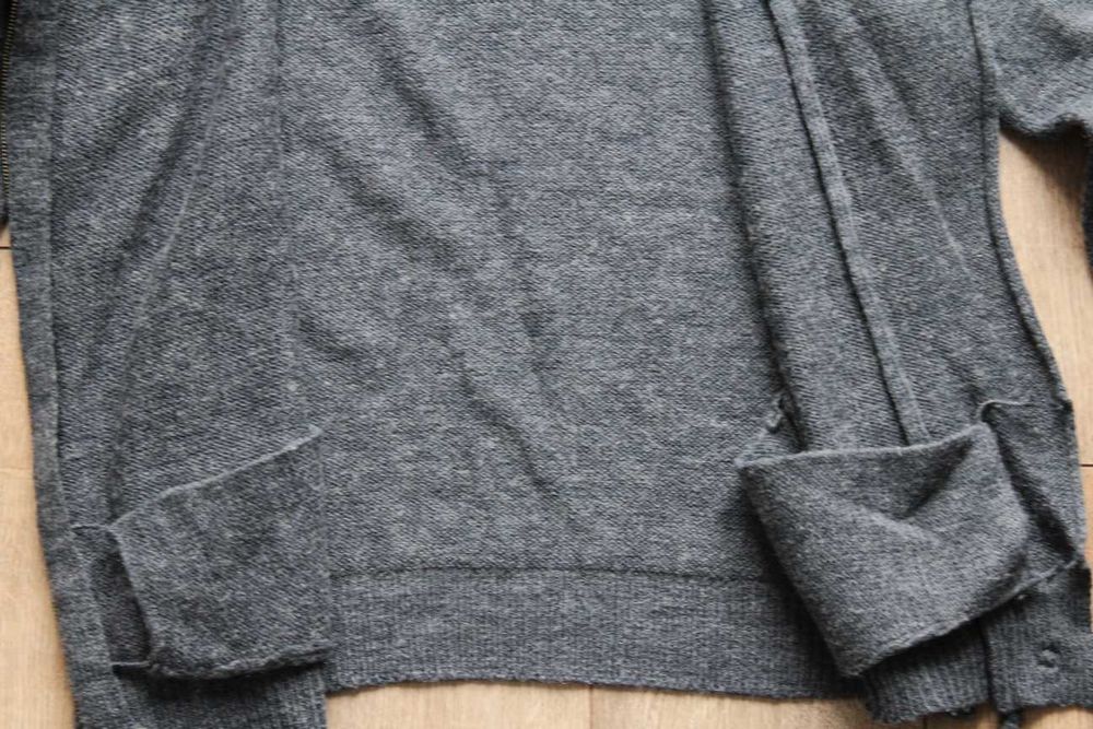 Ciemnoszary asymetrycznie rozpinany sweter Nymph 38 M, bluza wełna