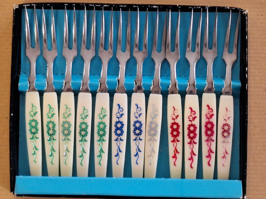 Relikt PRL - widelczyki do zakąsek komplet 12 sztuk nieużywany Vintage