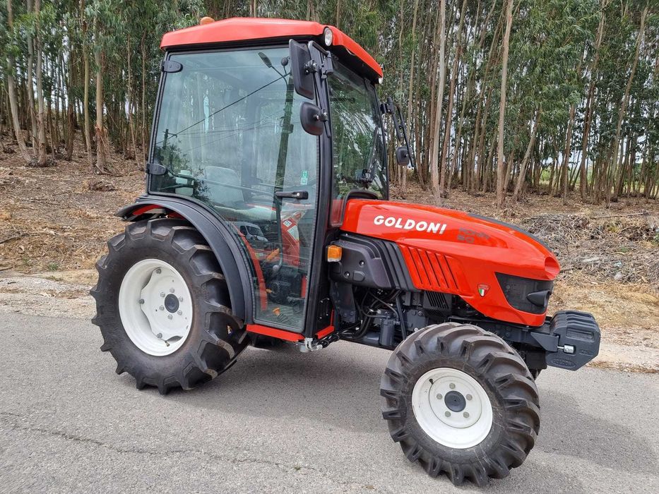 Trator GOLDONI 50HP Cabinado (NOVO)